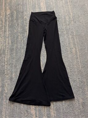 Aerie High-Rise Criss Cross Black Flared Yoga Pants
